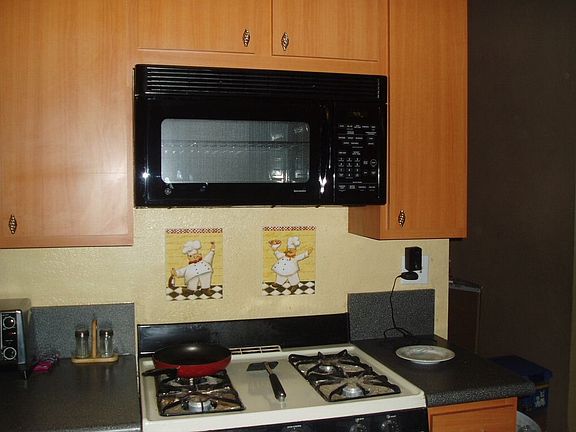 New built in microwave/exhauset fan