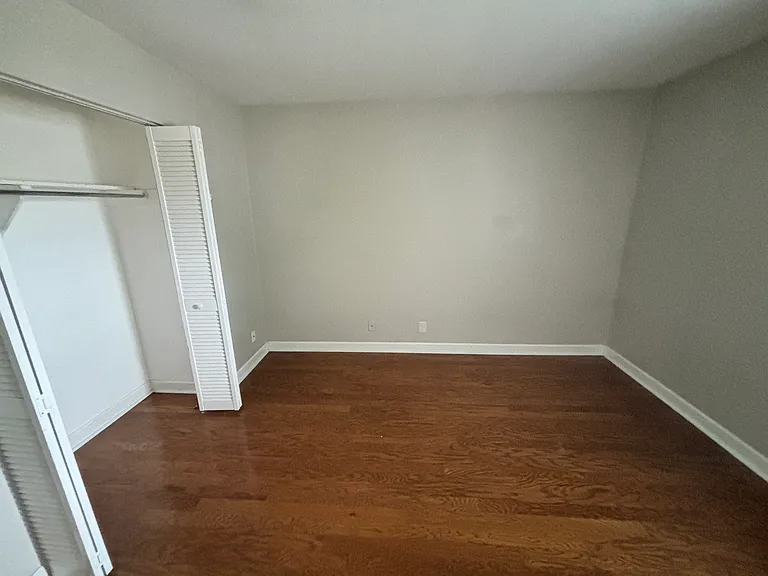 1900 Richard Jones Rd #S4 — Photo 6
