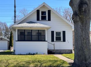 272 Bennington Dr, Rochester, NY 14616