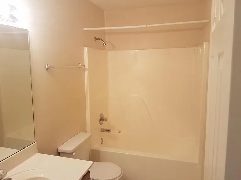 2138 Delta Blvd — Photo 3