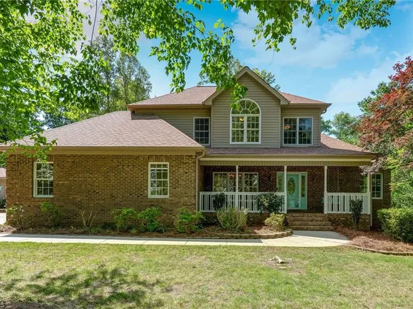 230 Roberson Ln, Reidsville, NC 27320