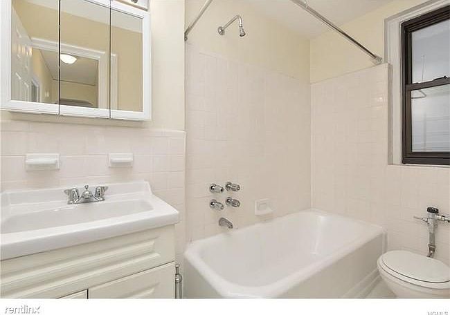 1st image of 2674 Creston Ave #A1