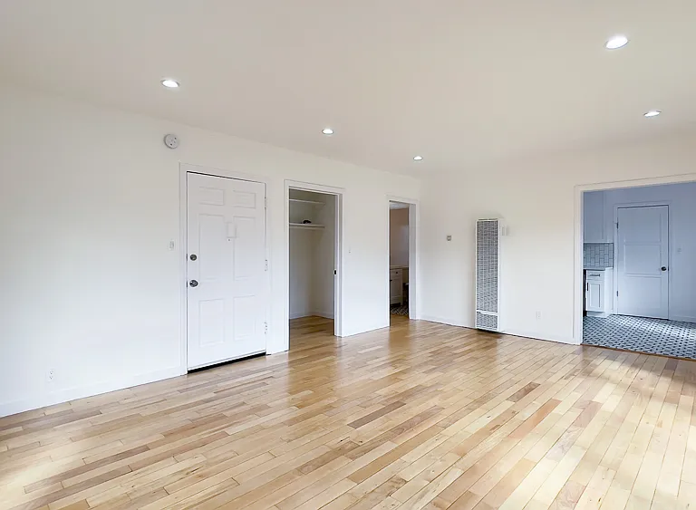 5701 San Vicente Blvd #1 — Photo 9
