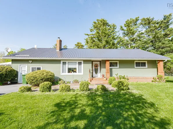4 Three Brooks Rd, Pictou, NS B0K 1H0