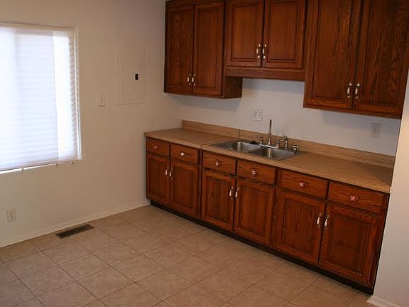 2nd image of 4904 N Kitley Ave