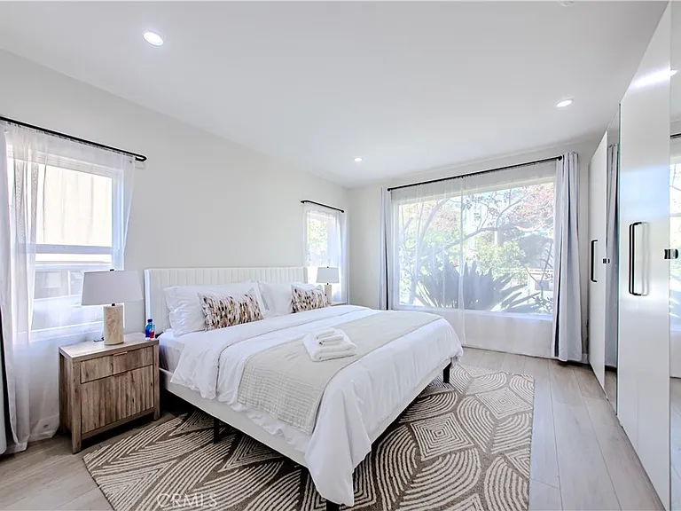 507 N Formosa Ave — Photo 9