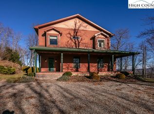 4683 N Blue Ridge Pkwy, Laurel Springs, NC 28644