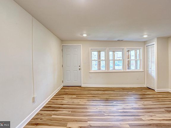 4th image of 2711 Yarnall Rd