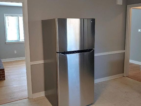 4th image of 2302 Druid Dr