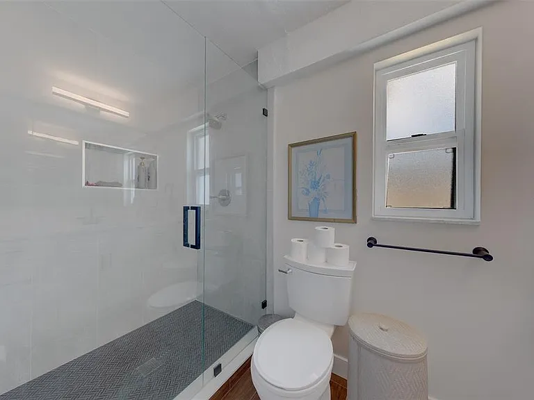 11602 Grove St — Photo 27