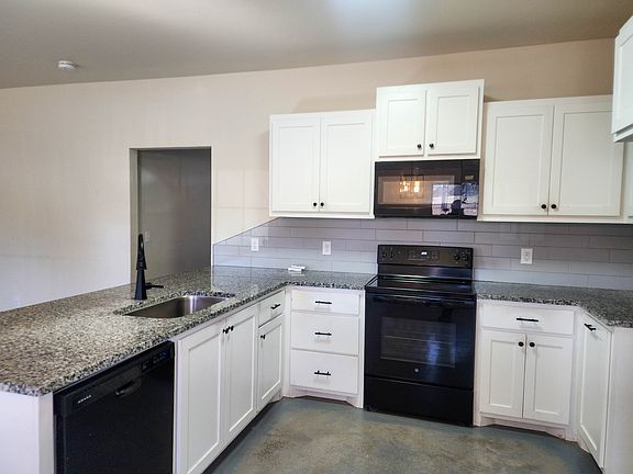 3rd image of 21243 SE 103rd St