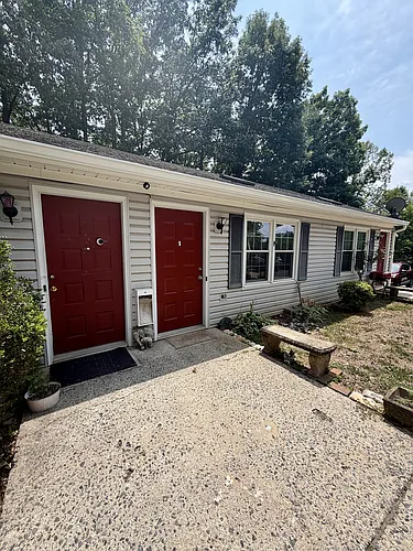 2267 Waterlick Rd #B Photo 1