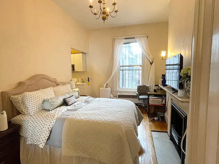 57 Commonwealth Ave #15 — Photo 1