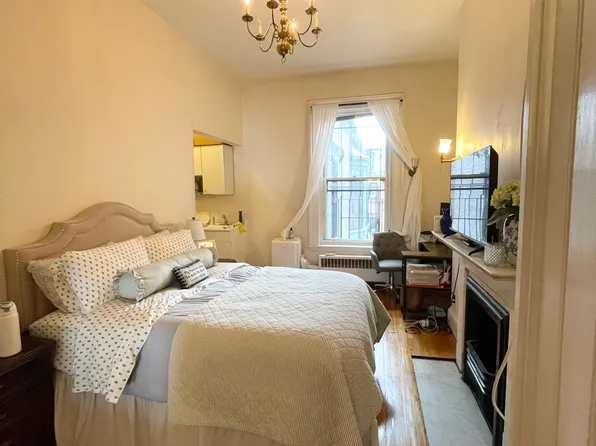 57 Commonwealth Ave APT 15, Boston, MA 02116