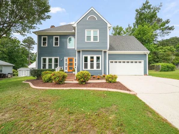 7 Caspian Ct, Durham, NC 27713