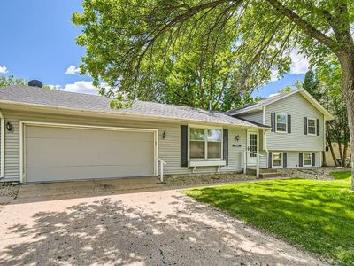 2084 102nd Ave NW, Coon Rapids, MN, 55433