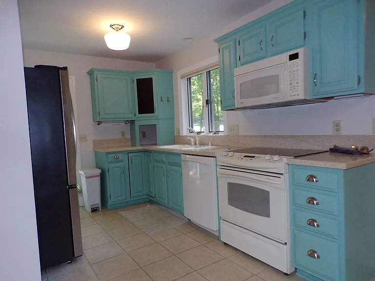 4015 Holiday North Ct — Photo 5