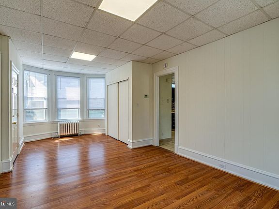 3rd image of 1257 Eckert Ave