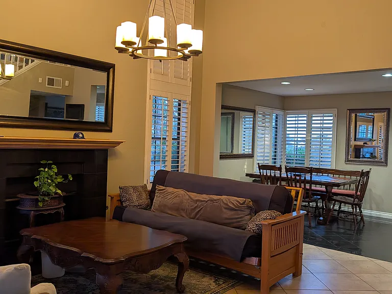 10626 Brookhollow Ct — Photo 3