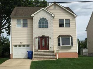 85 Elizabeth Ave, Iselin, NJ 08830
