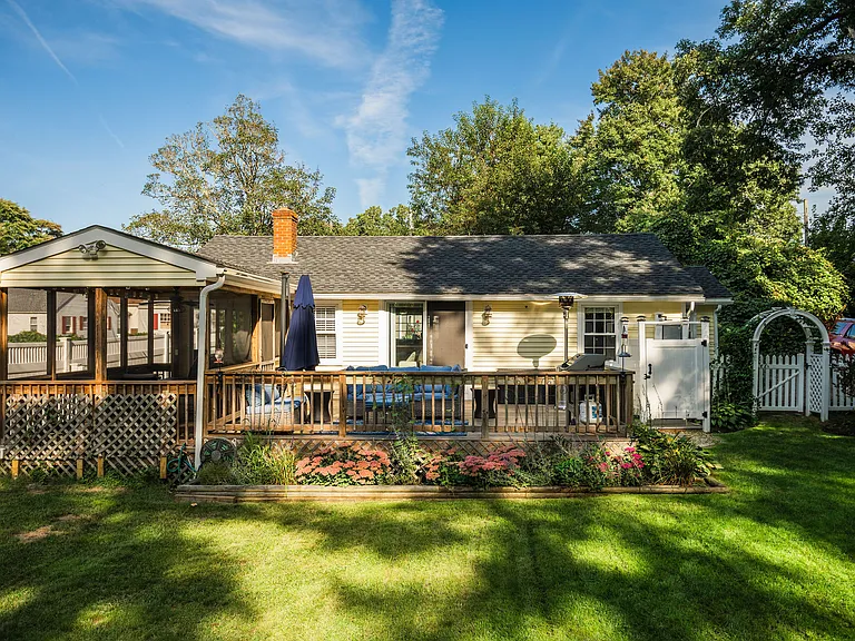 218 Roxy Cahoon Rd — Photo 29