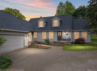 1379 Hathaway Rising, Rochester Hills, MI 48306