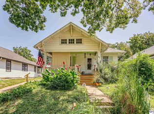 206 N 33rd St, Lincoln, NE 68503