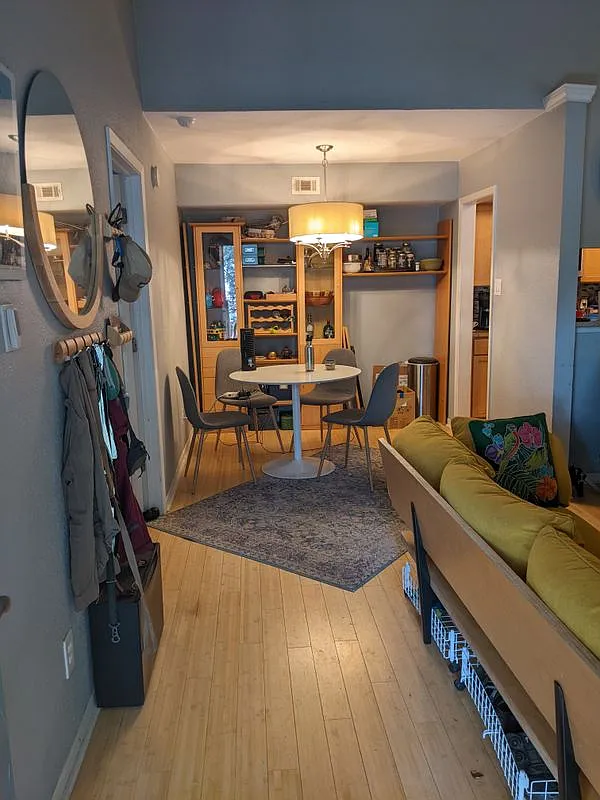 2 bed, 1.5 bath, 920 sqft, $1,800 — Photo 3
