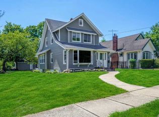 74 Hillside Ave, Freeport, NY 11520