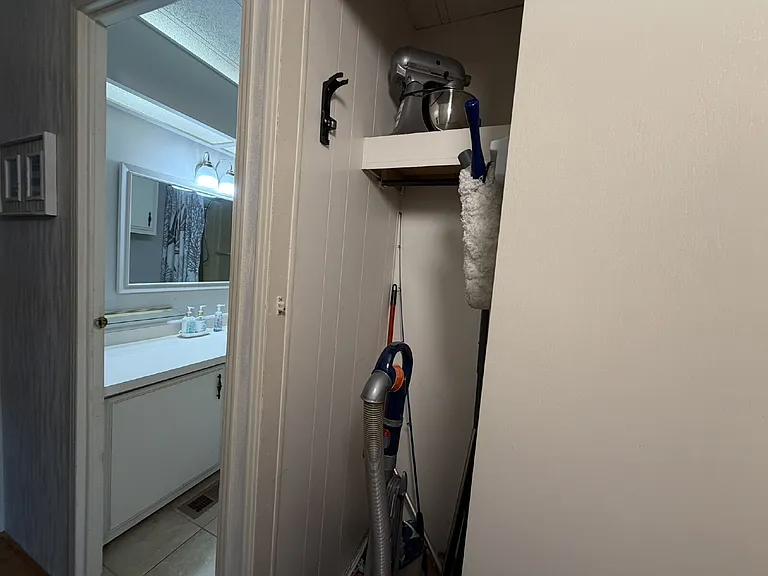 542 Tampico Dr — Photo 33