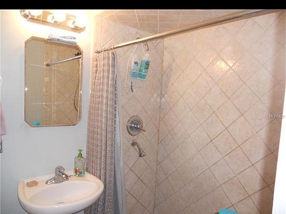 5th image of 7200 Alvina Way