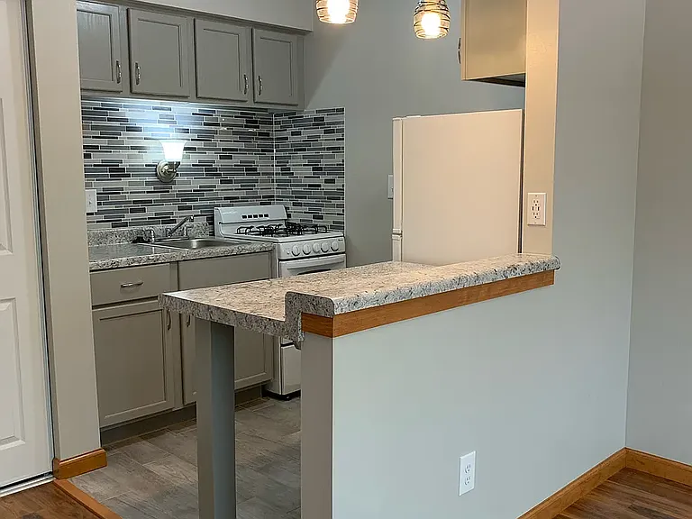 Bayview Howell Apartments — Photo 4