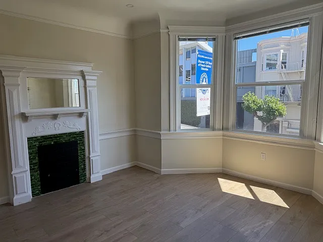 1470 California St #6 — Photo 4