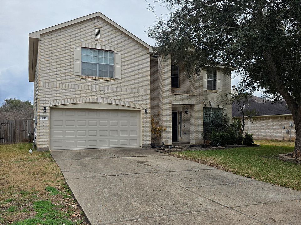 1st image of 2715 Riverhollow Ln