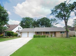 10038 Briarwild Ln, Houston, TX 77080