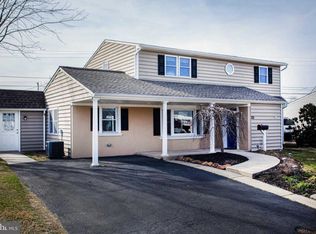 20 Kenwood Dr S, Levittown, PA 19055
