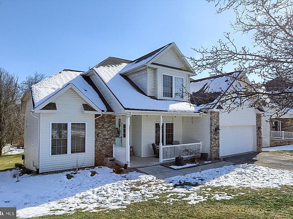 2nd image of 432 Woodland Dr