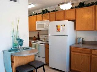 120 White Dr APT B23, Tallahassee, FL 32304