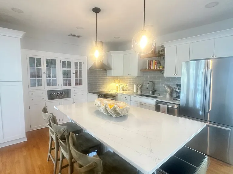 1332 Belvedere Ave — Photo 5