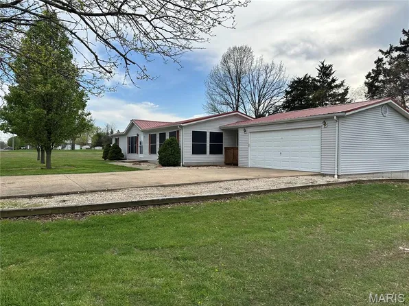 98 N Sharon St, Rosebud, MO 63091