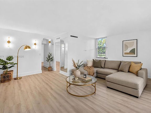 3rd image of 20300 W Country Club Dr APT 106-3