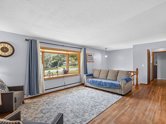 4th image of 2149 131st Ave NW