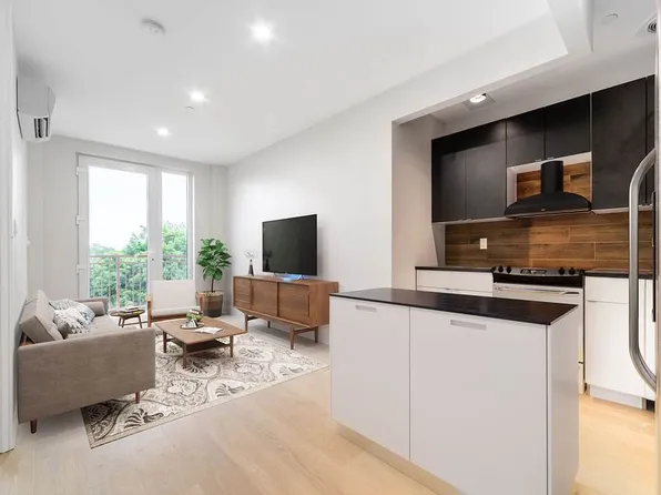 1244 Ny Avenue image 1 of 4