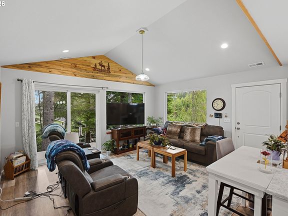 5th image of 2256 Timberline Dr