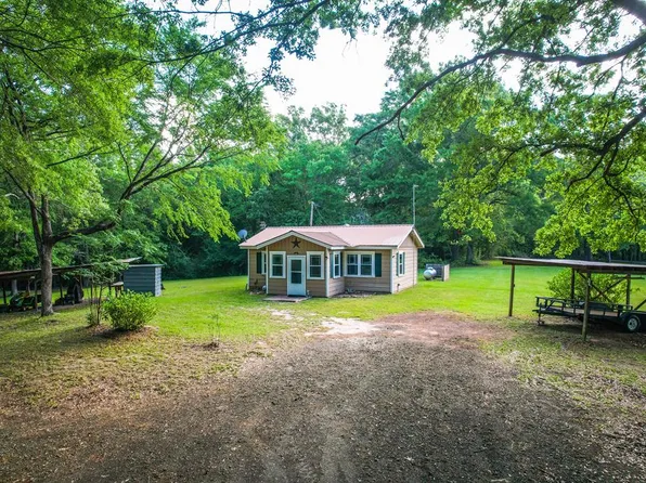 344 County Road 3360, San Augustine, TX 75972