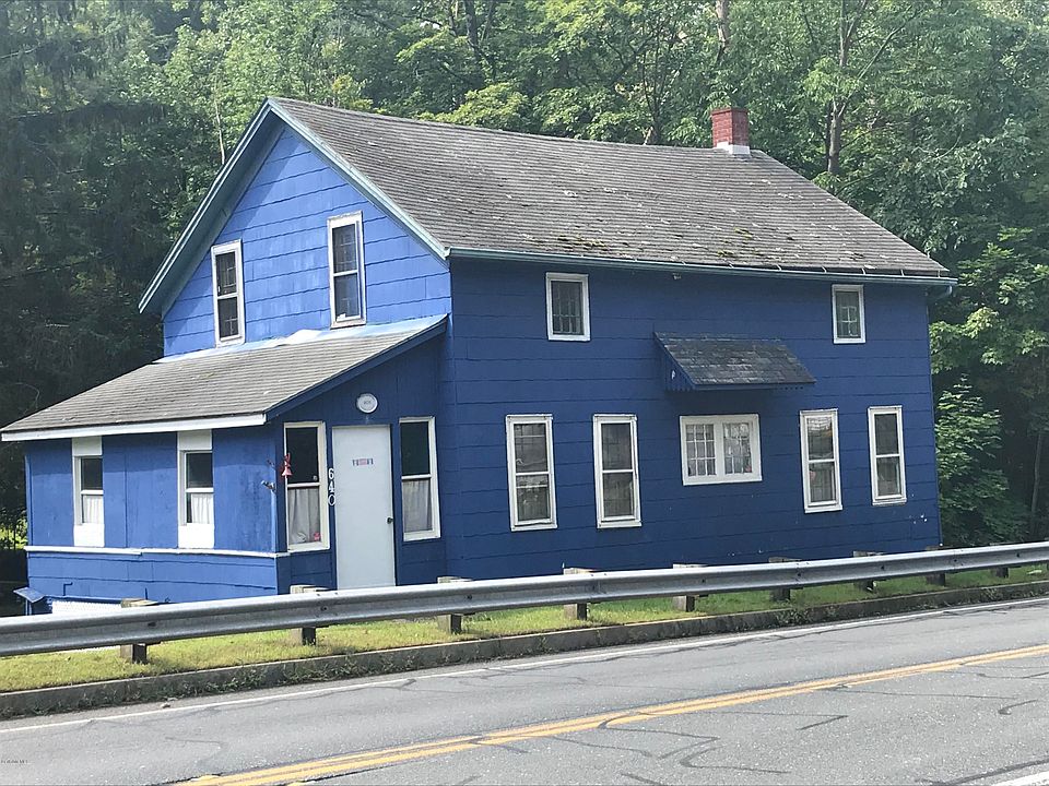2nd image of 640 Chapel St