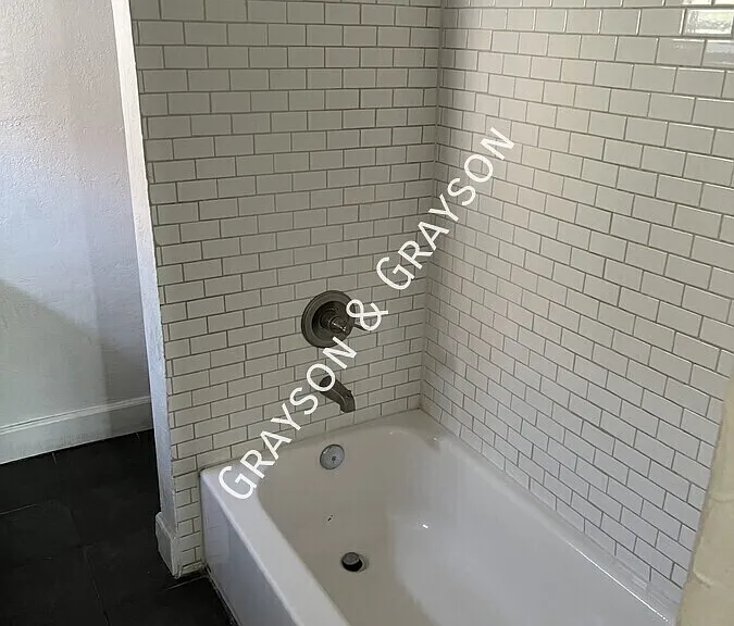 1530 E Pierce St #4 — Photo 17