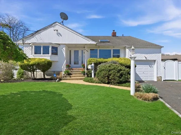 1600 Milburn Court, Wantagh, NY 11793