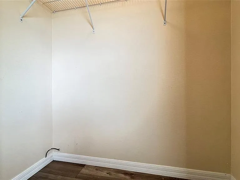 216 Verdi St — Photo 40