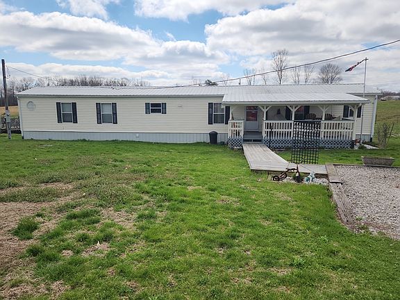 3rd image of 842 Riddle Rd